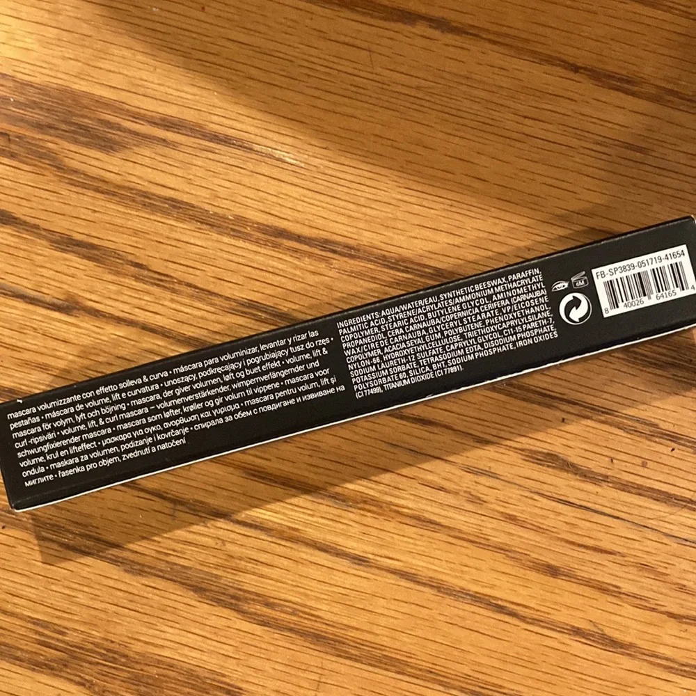 Fenty Beauty By Rihanna Full Frontal Mascara Cuz I'm Black Full Size New NWT!